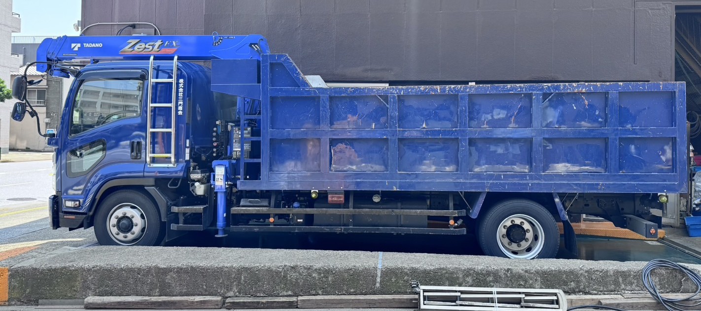 ④大型トラック(クレーン車)